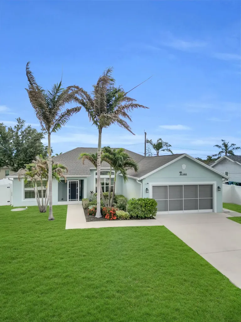 1461 SW Santiago Avenue Port St Lucie FL 34953