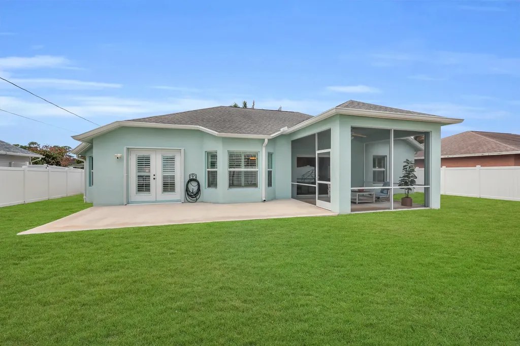 1461 SW Santiago Avenue Port St Lucie FL 34953