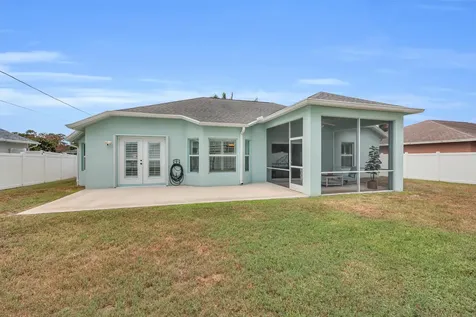 1461 SW Santiago Avenue Port St Lucie FL 34953