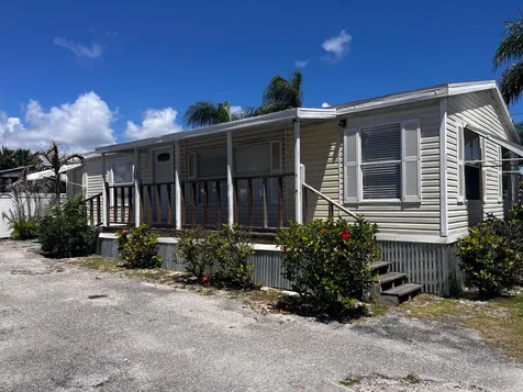 8015 SE Fairchild Way Hobe Sound FL 33455