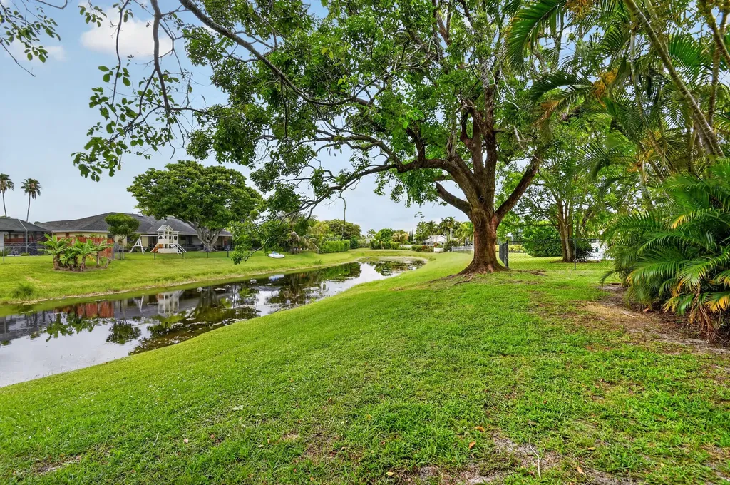 13606 Columbine Avenue Wellington FL 33414