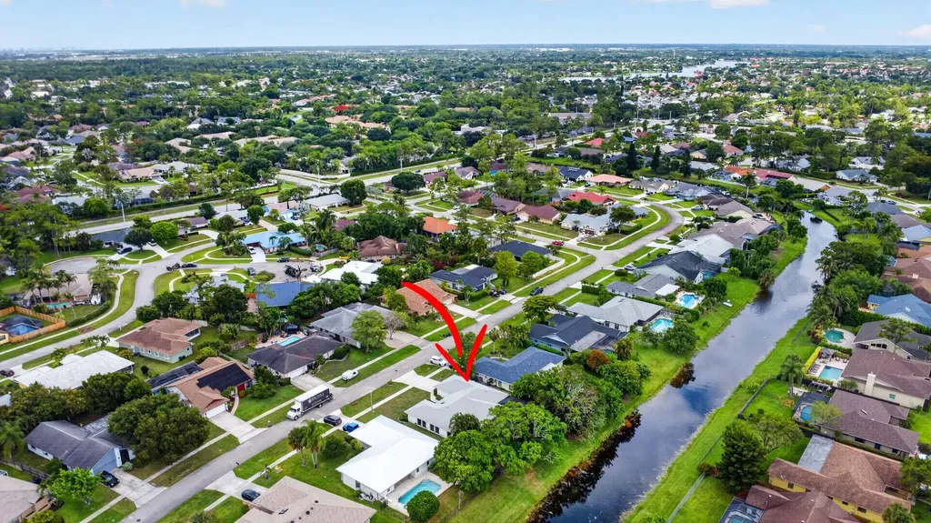 13606 Columbine Avenue Wellington FL 33414