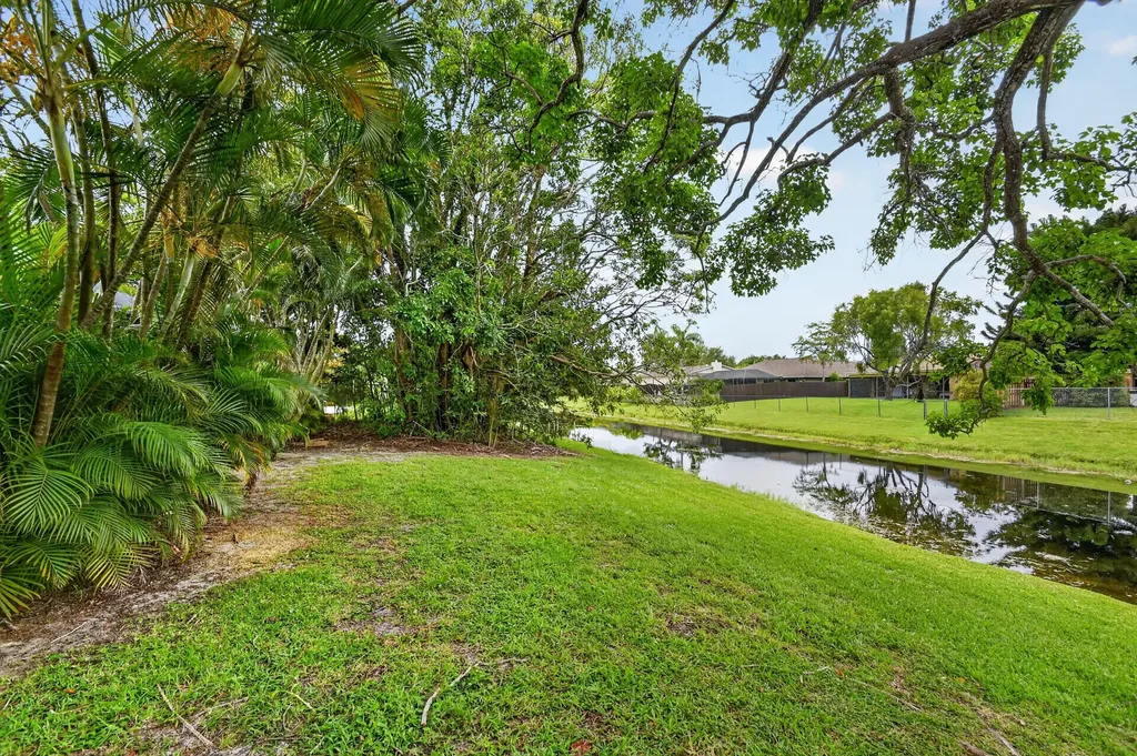 13606 Columbine Avenue Wellington FL 33414
