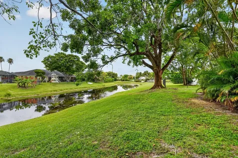 13606 Columbine Avenue Wellington FL 33414