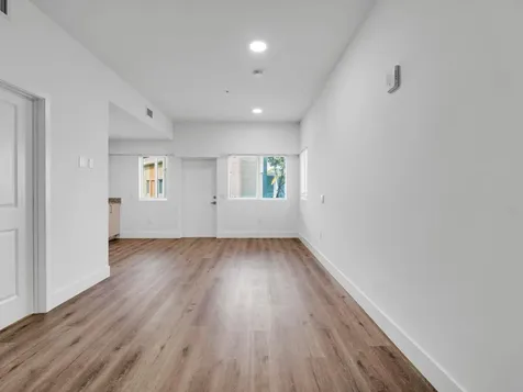 2130 NW 37th Street Miami FL 33142