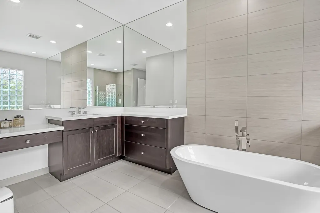 10 Kintyre Road Palm Beach Gardens FL 33418