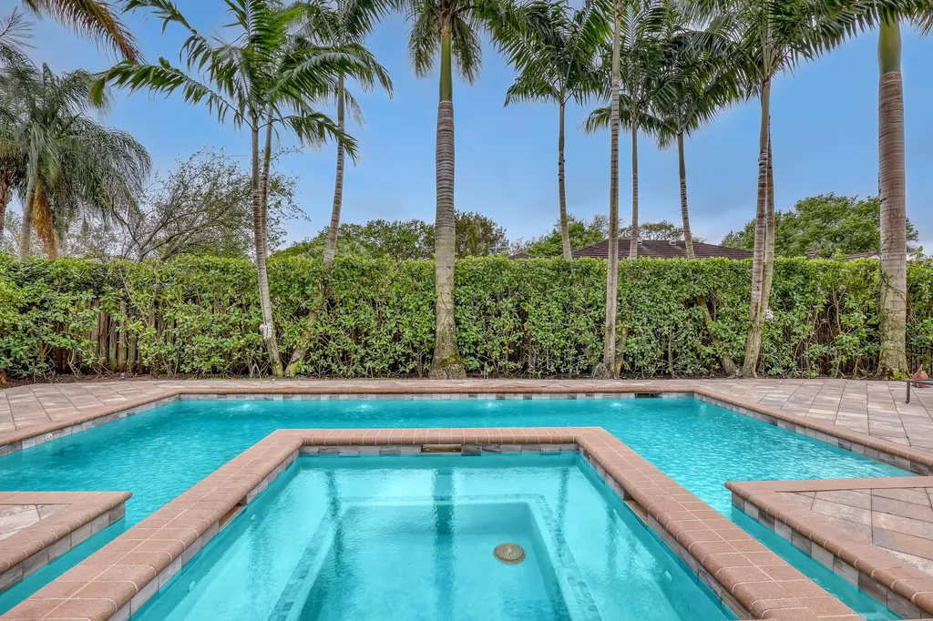 10 Kintyre Road Palm Beach Gardens FL 33418