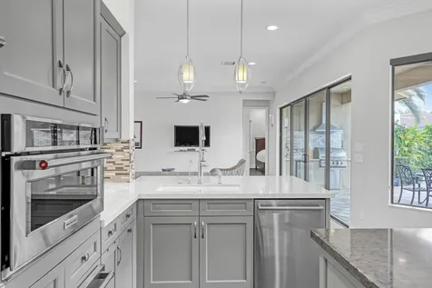 10 Kintyre Road Palm Beach Gardens FL 33418