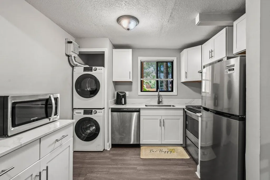 6900 SW 39th Street Davie FL 33314