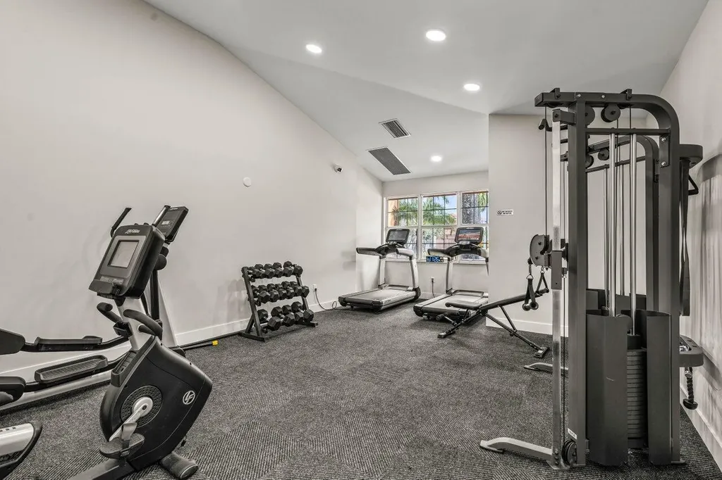 6900 SW 39th Street Davie FL 33314