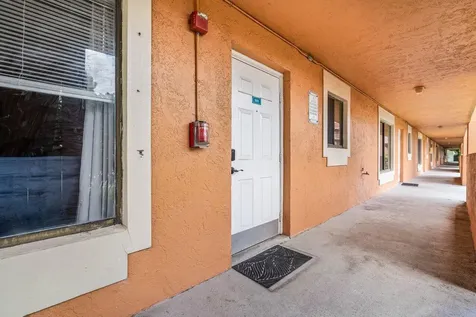 6900 SW 39th Street Davie FL 33314