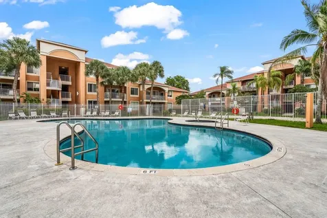 6900 SW 39th Street Davie FL 33314