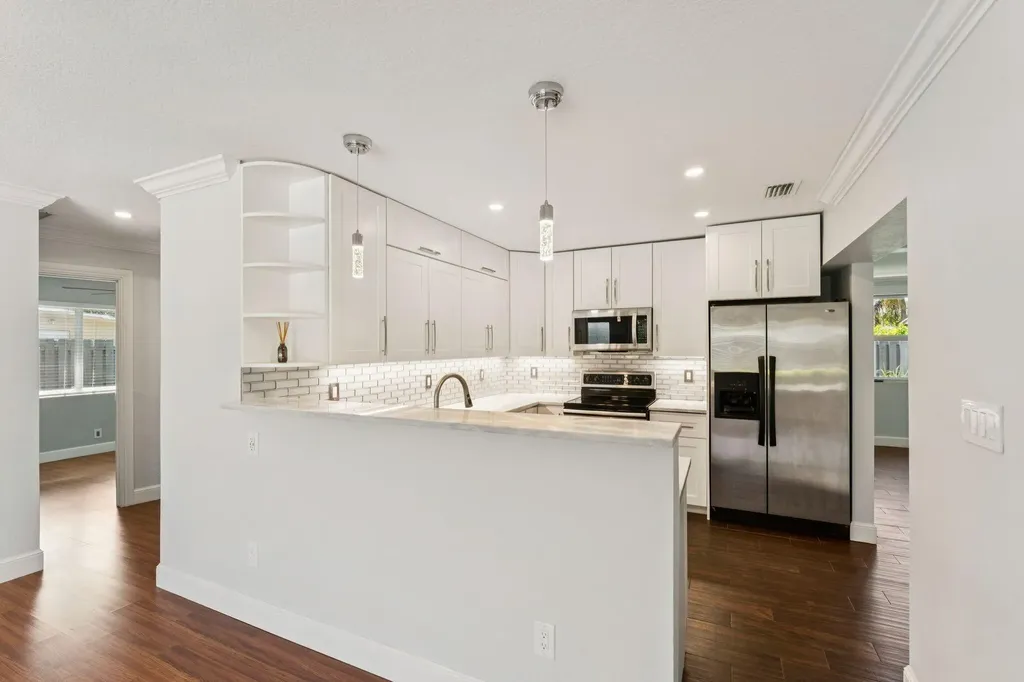 1660 NE 31st Court Pompano Beach FL 33064