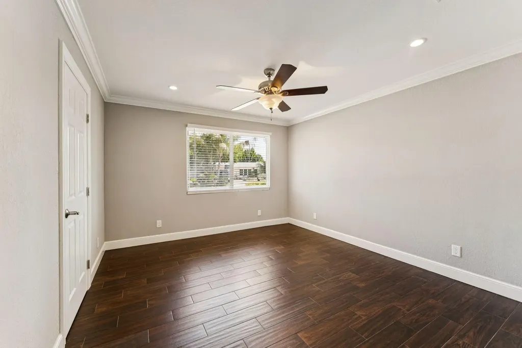 1660 NE 31st Court Pompano Beach FL 33064