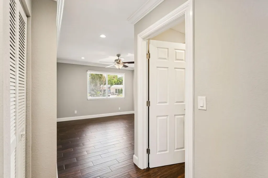 1660 NE 31st Court Pompano Beach FL 33064