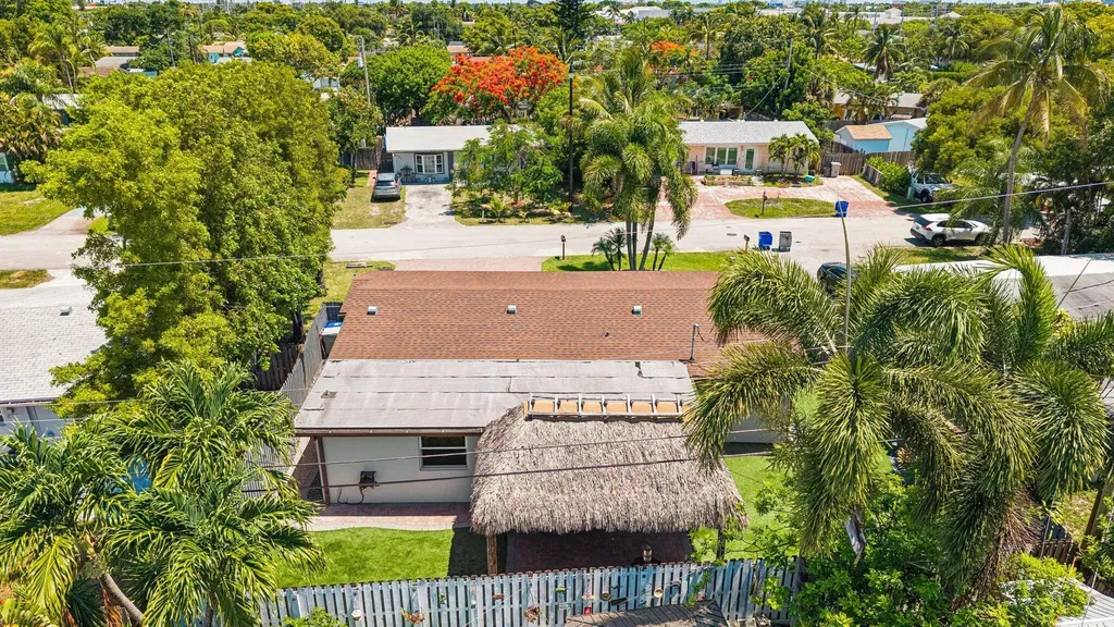 1660 NE 31st Court Pompano Beach FL 33064