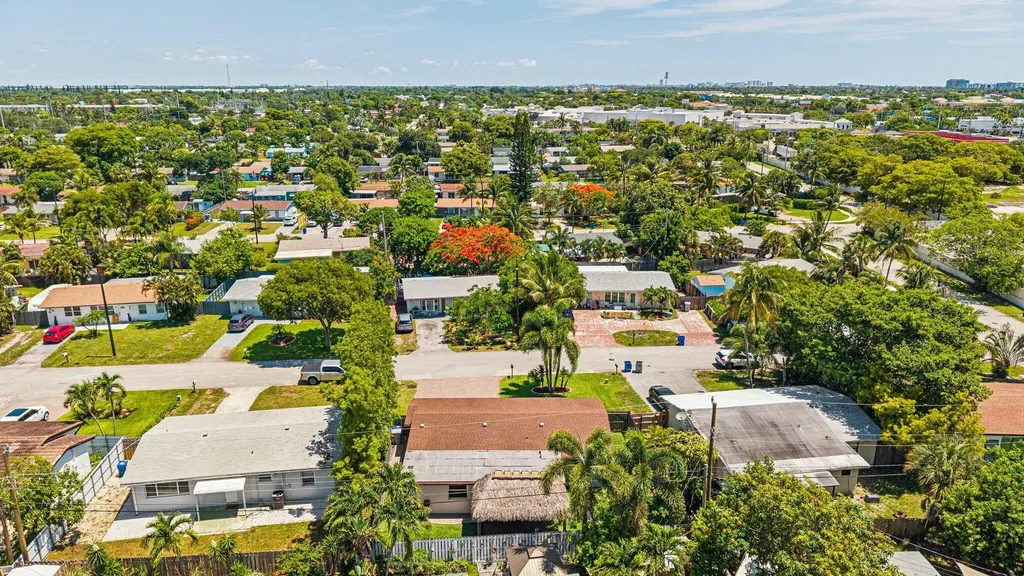 1660 NE 31st Court Pompano Beach FL 33064