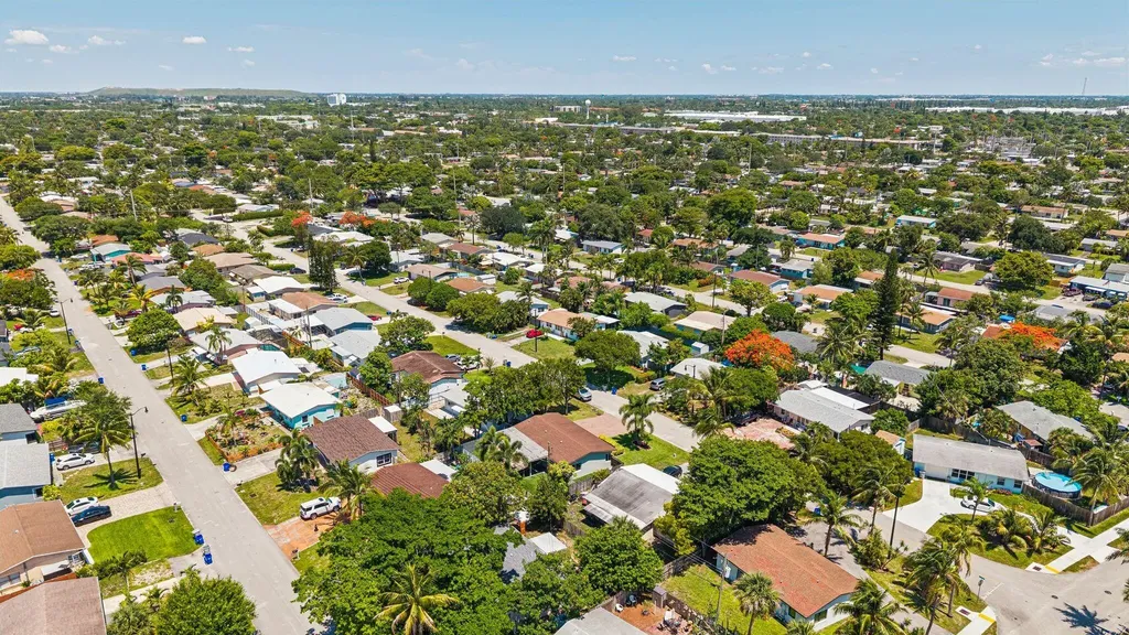 1660 NE 31st Court Pompano Beach FL 33064