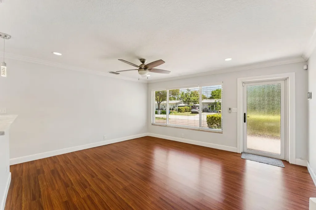 1660 NE 31st Court Pompano Beach FL 33064