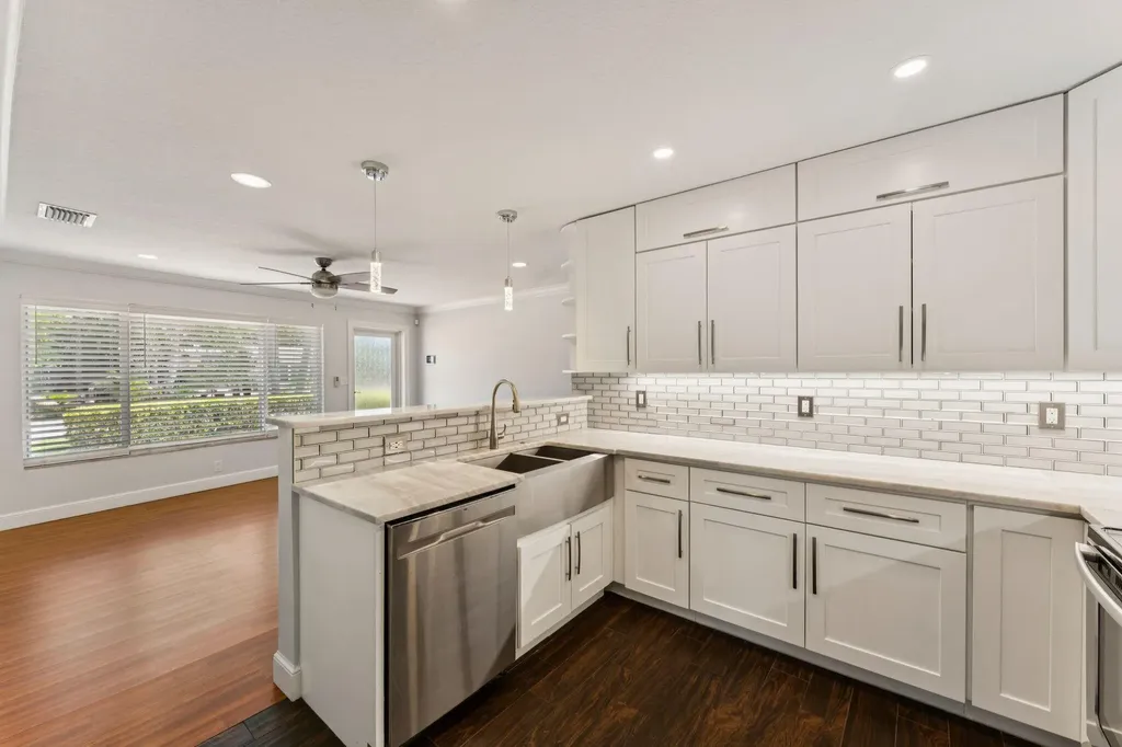 1660 NE 31st Court Pompano Beach FL 33064