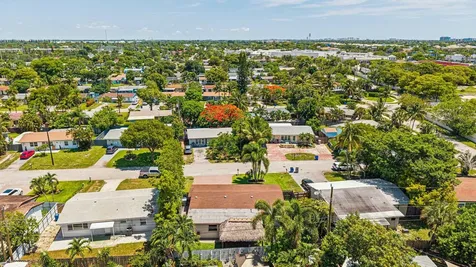 1660 NE 31st Court Pompano Beach FL 33064