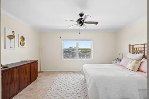 231 E Lantana Road Lantana FL 33462