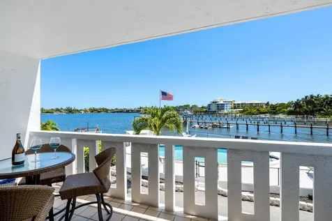 231 E Lantana Road Lantana FL 33462