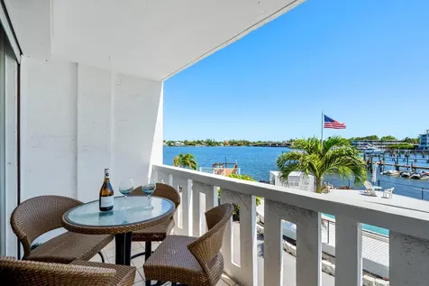 231 E Lantana Road Lantana FL 33462
