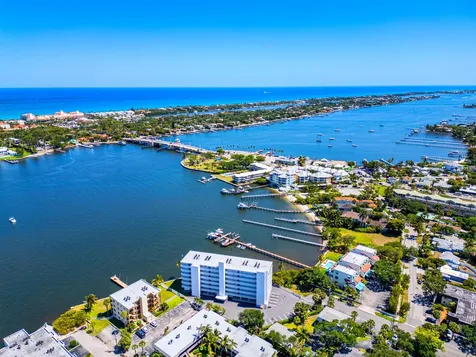231 E Lantana Road Lantana FL 33462