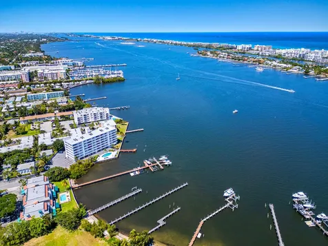 231 E Lantana Road Lantana FL 33462