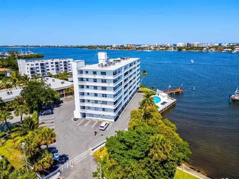 231 E Lantana Road Lantana FL 33462