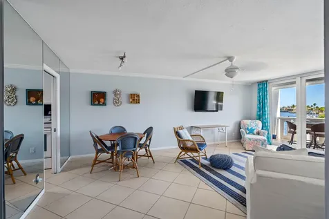 231 E Lantana Road Lantana FL 33462
