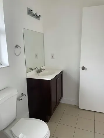1990 SW 9th Street Fort Lauderdale FL 33312
