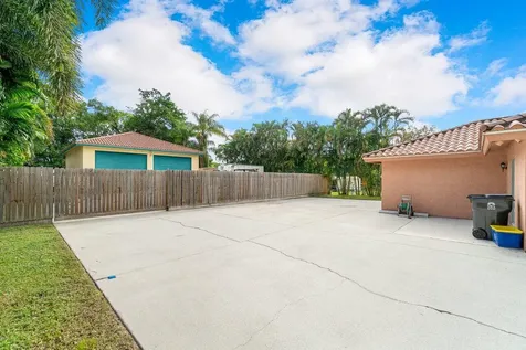 5592 1st Road Lake Worth FL 33467