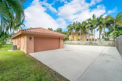 5592 1st Road Lake Worth FL 33467