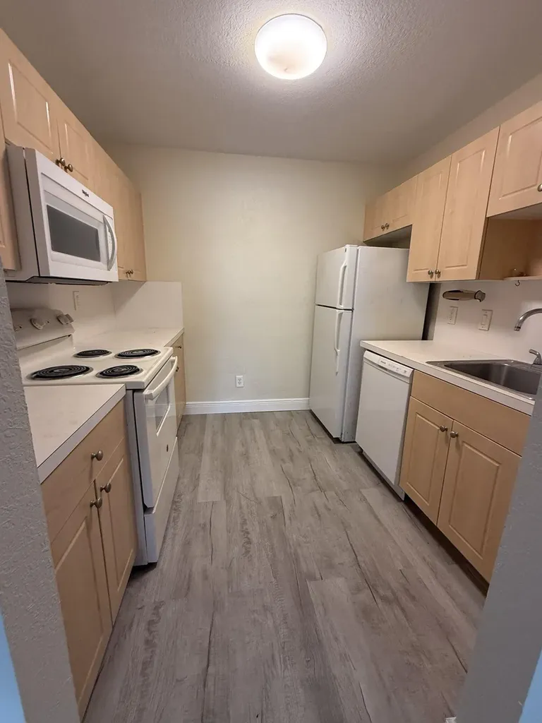 760 SE 2nd Avenue Deerfield Beach FL 33441