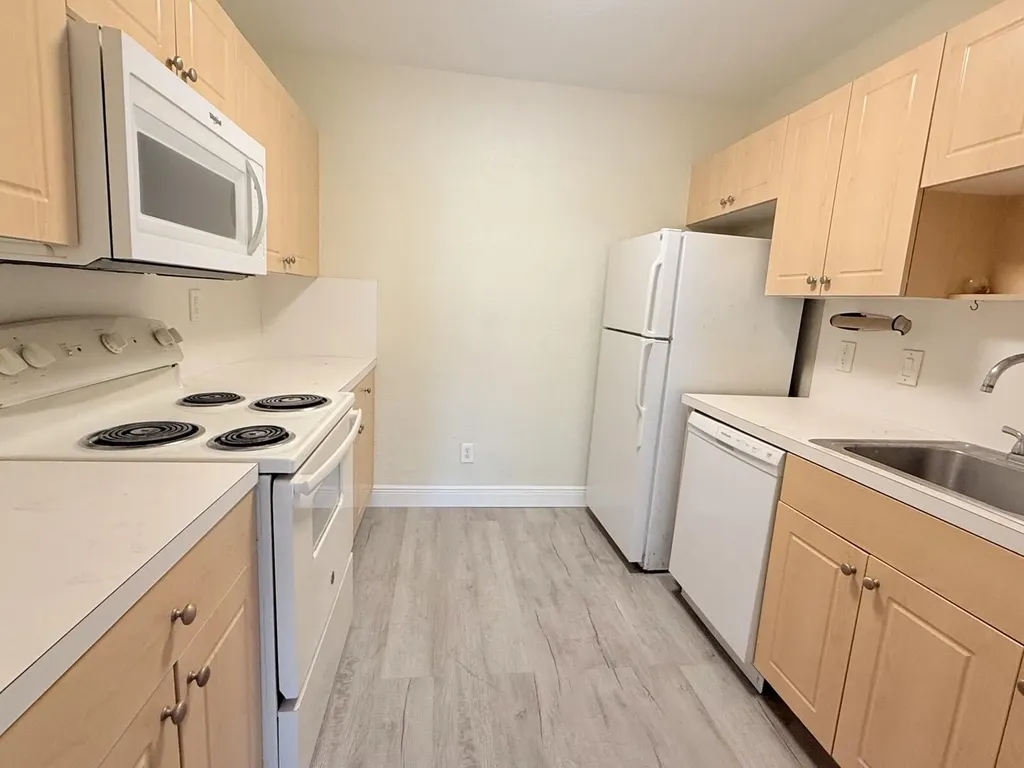 760 SE 2nd Avenue Deerfield Beach FL 33441