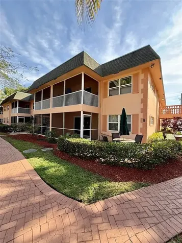 760 SE 2nd Avenue Deerfield Beach FL 33441