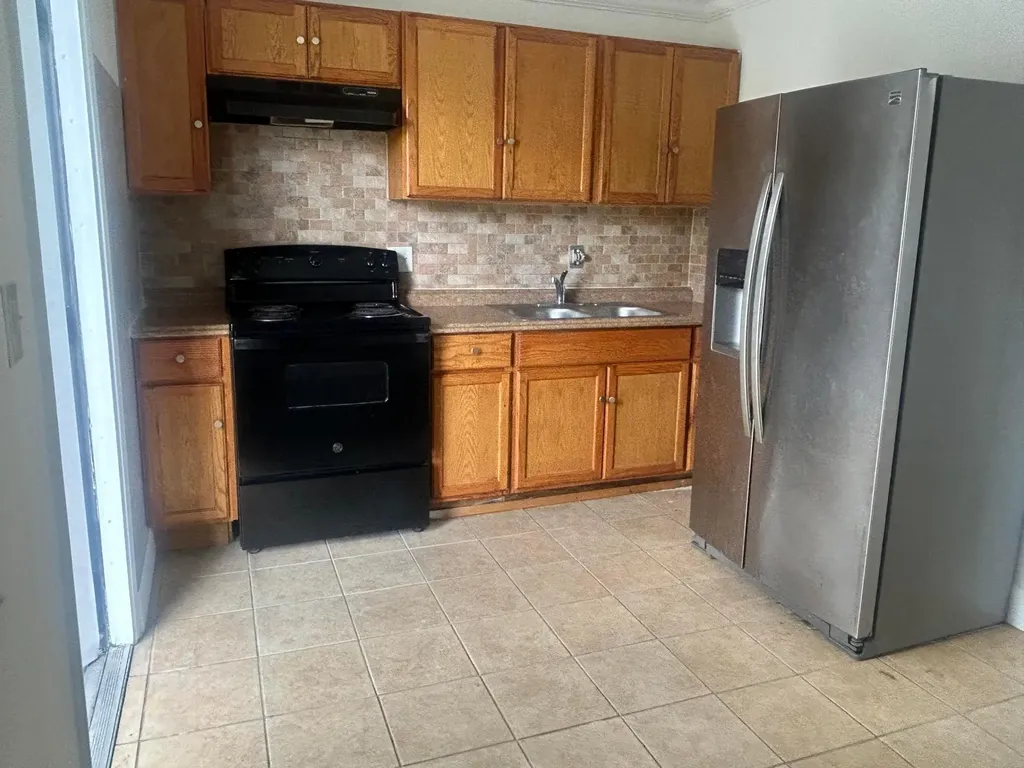 1528 S Avenue Riviera Beach FL 33404