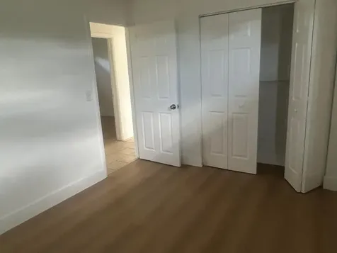 1528 S Avenue Riviera Beach FL 33404