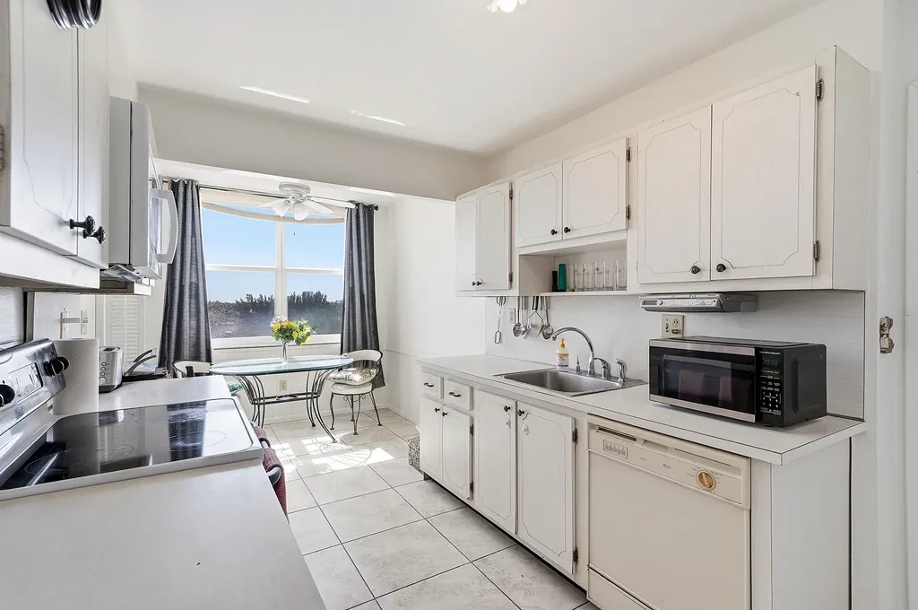 1401 S Ocean Drive Hollywood FL 33019