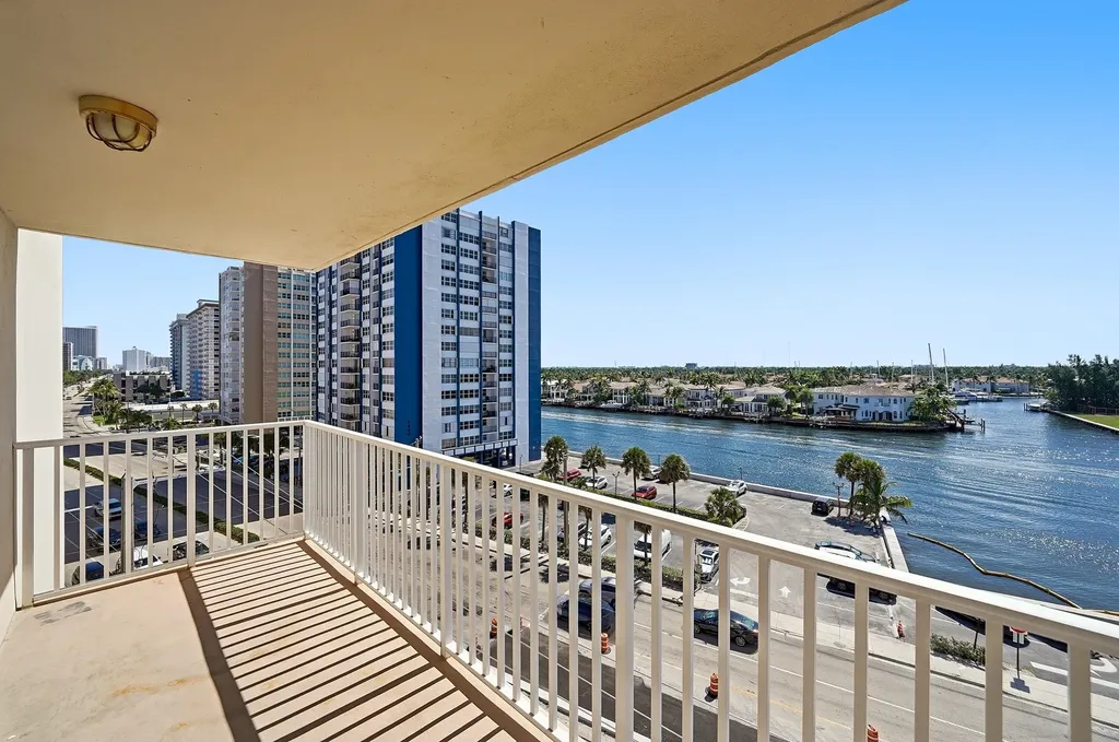 1401 S Ocean Drive Hollywood FL 33019