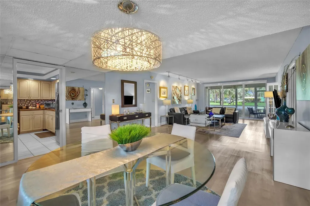 400 Oaks Lane Pompano Beach FL 33069
