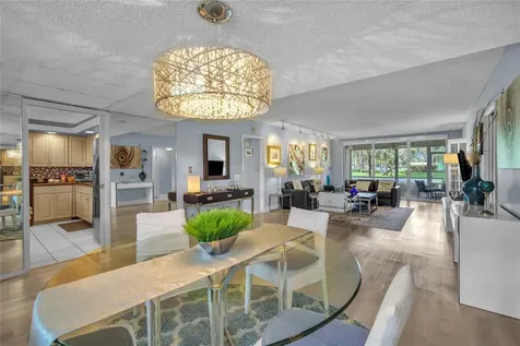 400 Oaks Lane Pompano Beach FL 33069