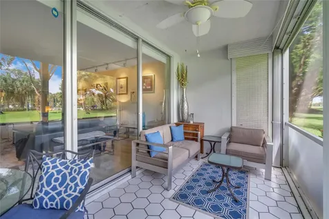400 Oaks Lane Pompano Beach FL 33069