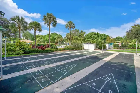 400 Oaks Lane Pompano Beach FL 33069