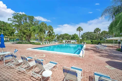 400 Oaks Lane Pompano Beach FL 33069