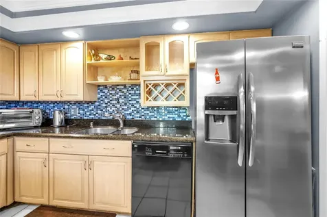 400 Oaks Lane Pompano Beach FL 33069