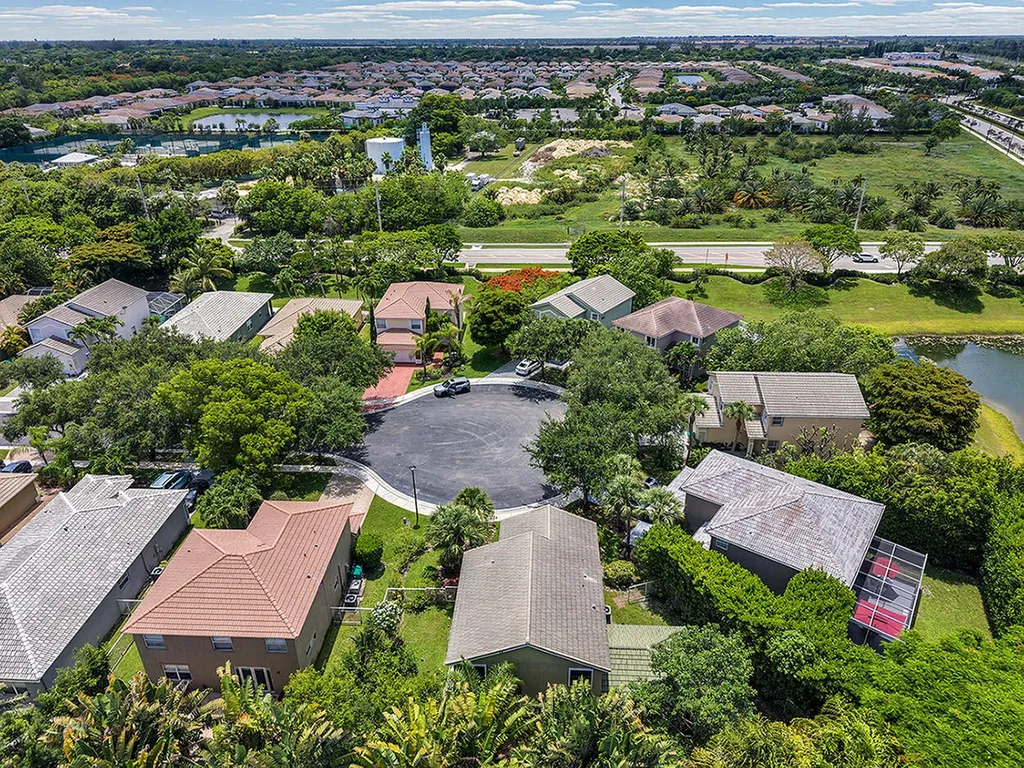 8020 NW 70th Avenue Parkland FL 33067