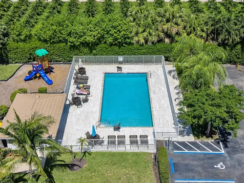 8020 NW 70th Avenue Parkland FL 33067